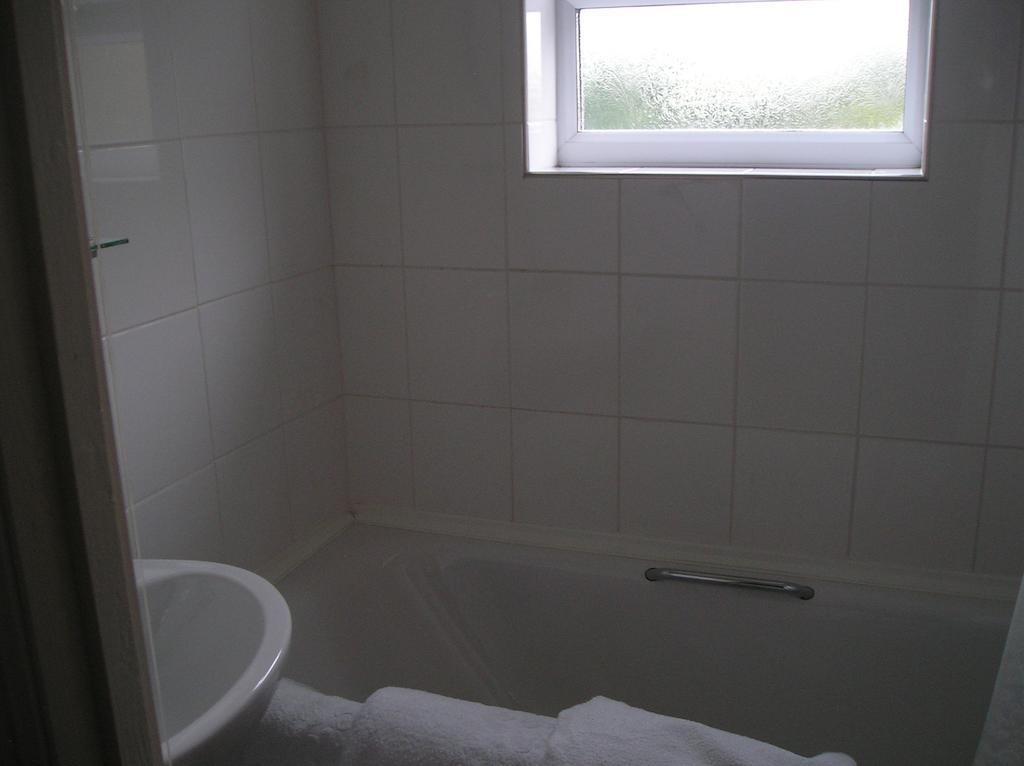 לינה וארוחת בוקר Huntspill Benton House חדר תמונה